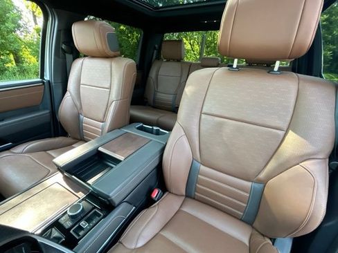 Used 2023 Toyota Tundra 1794 Edition AWD/4WD image 31