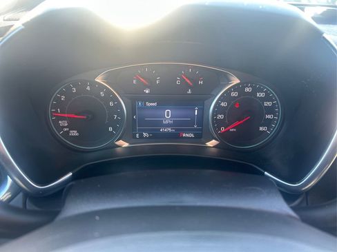 Used 2023 Chevrolet Equinox LT AWD/4WD image 13