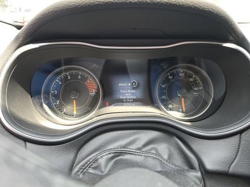 Used 2022 Jeep Cherokee Limited AWD/4WD image 13