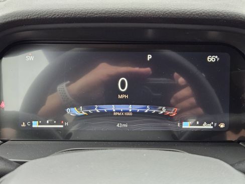 New 2026 Jeep Grand Cherokee L Laredo image 16