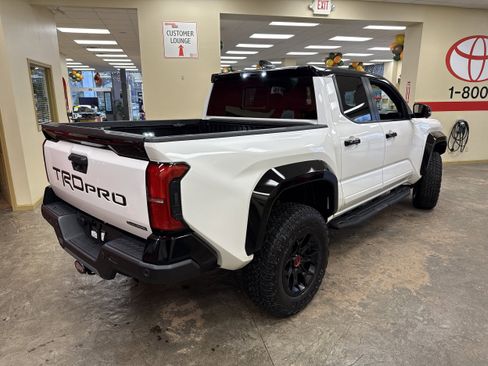 Used 2025 Toyota Tacoma TRD Pro image 12