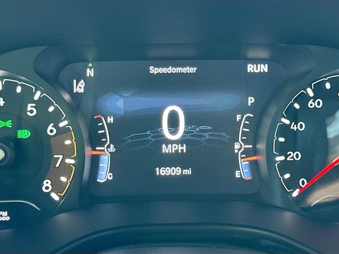 Used 2023 Jeep Compass Limited image 12