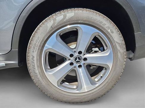 Used 2022 Mercedes-Benz GLC 300 4MATIC image 19