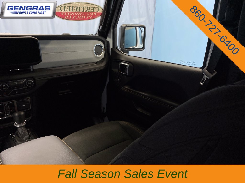 Used 2026 Jeep Wrangler Unlimited Sahara AWD/4WD image 28