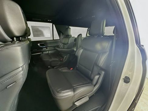 New 2027 Ford Expedition Max Platinum w/ Stealth Performance Package AWD/4WD image 23