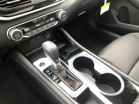 New 2025 Nissan Altima 2.5 SR w/ SR Premium Package image 26