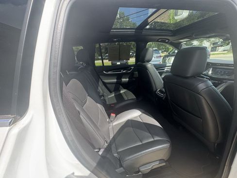 Used 2020 Cadillac XT6 Premium Luxury FWD image 10