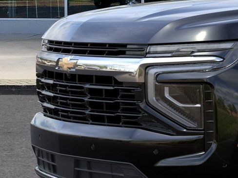 New 2026 Chevrolet Suburban LS w/ LS Custom Edition AWD/4WD image 37