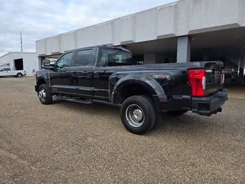 Used 2023 Ford F350 XL w/ XL Chrome Package image 3
