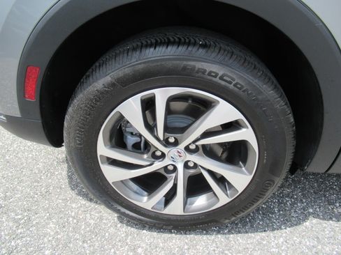 Used 2023 Buick Envision Essence AWD/4WD image 8