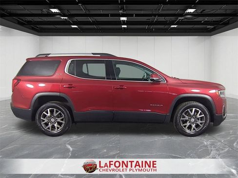 Certified 2023 GMC Acadia SLE w/ Driver Convenience Package image 9