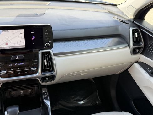 Certified 2022 Kia Sorento S FWD image 17