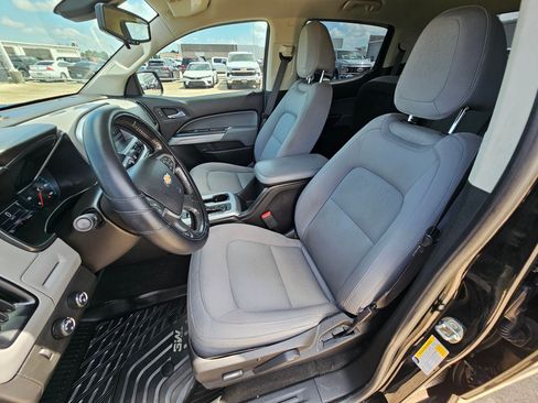Used 2018 Chevrolet Colorado LT AWD/4WD image 14