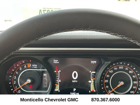 Used 2025 Jeep Gladiator Mojave w/ Steel Bumper Group image 13