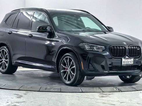 Used 2023 BMW X3 M40i w/ Premium Package image 9