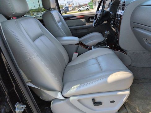 Used 2008 GMC Envoy Denali w/ Sun And 6-Disc Cd Package RWD image 33