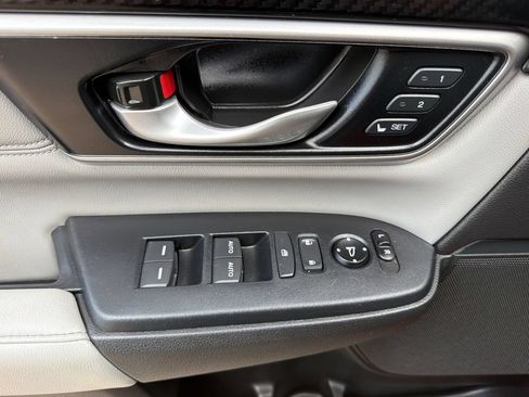 Used 2022 Honda CR-V Touring image 24