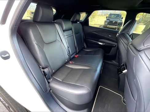Used 2024 Lexus RX 350 F Sport w/ Convenience Package image 18