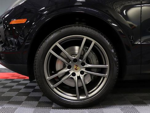 Used 2019 Porsche Cayenne S image 76