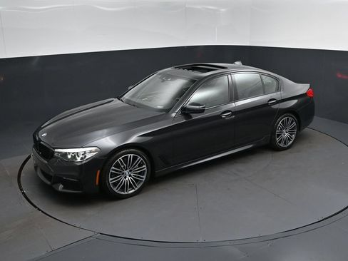 Used 2018 BMW 540i w/ M Sport Package RWD image 31