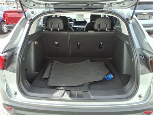 Certified 2026 Chevrolet Trax LT w/ Driver Confidence Package image 17