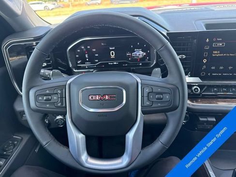Used 2025 GMC Sierra 1500 Elevation w/ Elevation Premium Package AWD/4WD image 15