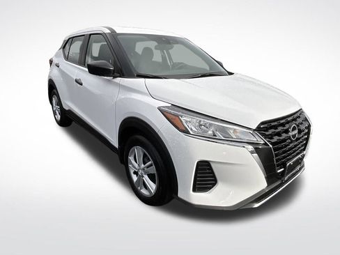 Certified 2025 Nissan Kicks Play S image 25