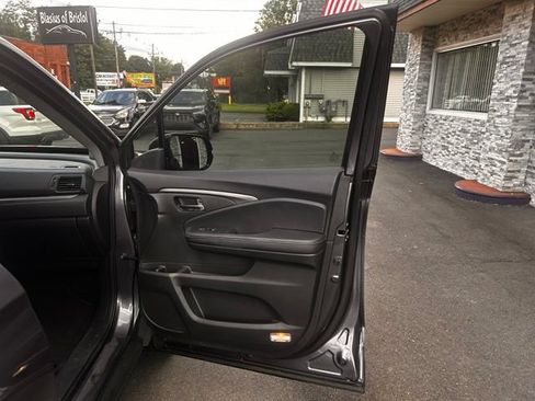 Used 2023 Honda Ridgeline RTL-E image 13