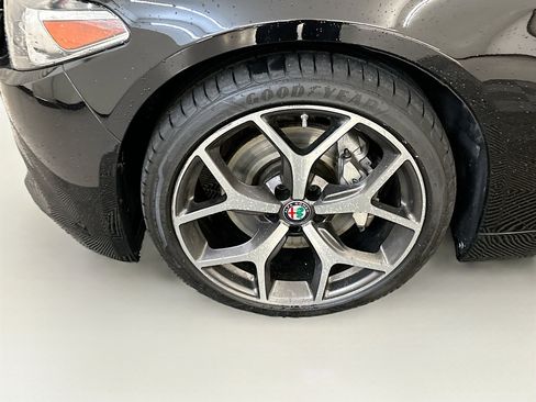 Used 2021 Alfa Romeo Giulia Ti w/ Active Assist 2 Package TI image 11