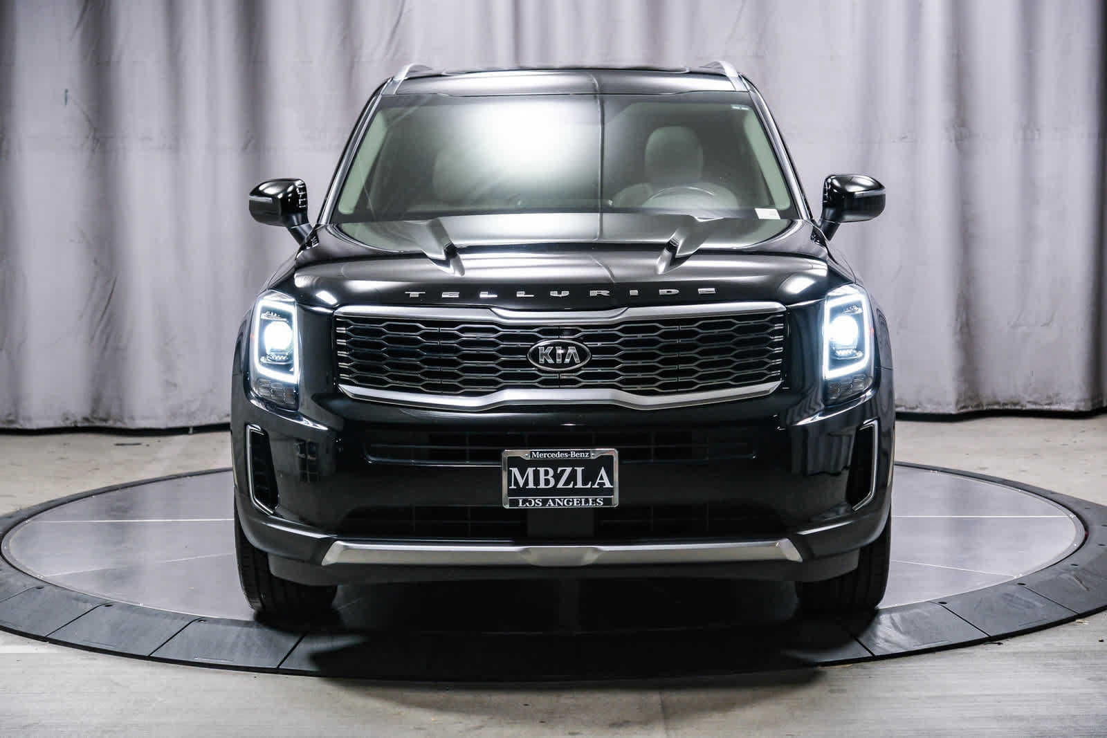 Used 2020 Kia Telluride EX w/ EX Premium Package FWD image 4