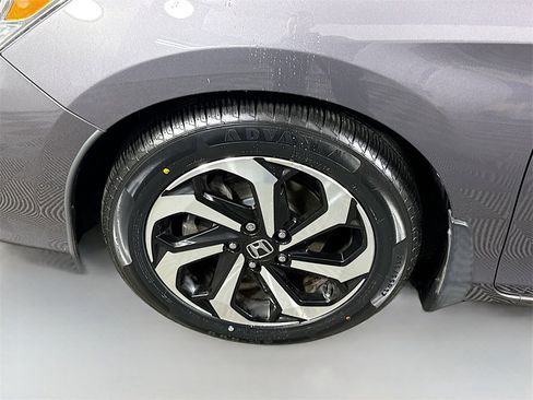 Used 2017 Honda Accord EX-L image 34