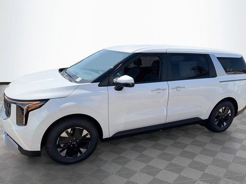 New 2026 Kia Carnival LXS FWD image 3
