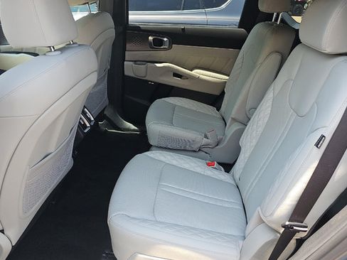 Used 2025 Kia Sorento SX Prestige AWD/4WD image 10