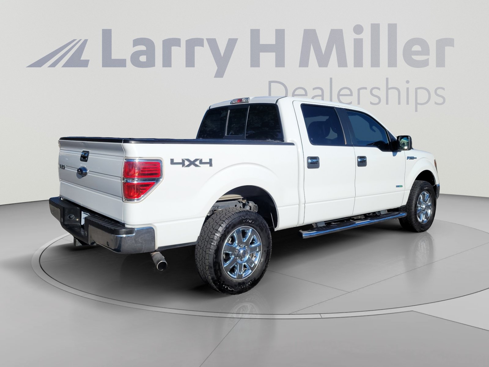 Used 2014 Ford F150 XLT w/ Equipment Group 302A Luxury AWD/4WD image 5