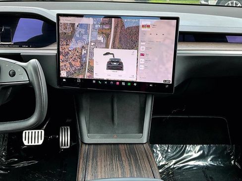 Used 2023 Tesla Model X AWD/4WD image 11