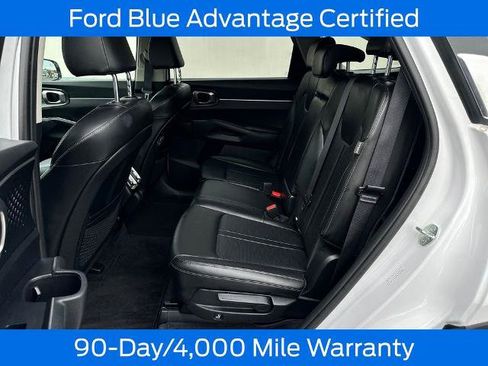 Used 2024 Kia Sorento S AWD/4WD image 16