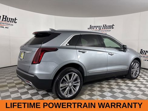 Used 2025 Cadillac XT5 Premium Luxury image 5