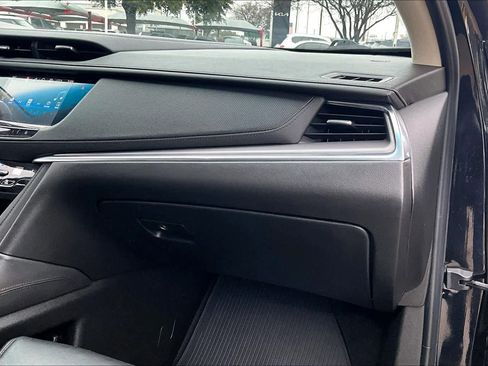 Used 2019 Cadillac XT5 Luxury image 18