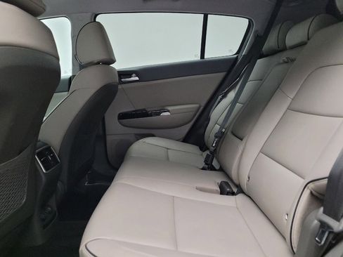 Used 2019 Kia Sportage EX w/ EX Premium Package image 18