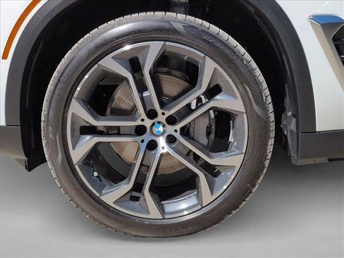 New 2026 BMW X5 xDrive40i image 10