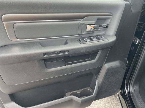 Used 2024 RAM 1500 Classic SLT AWD/4WD image 15