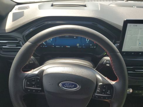 Certified 2023 Ford Escape ST-Line Elite w/ Premium Technology Package image 21