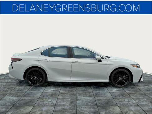 Used 2023 Toyota Camry XSE image 2