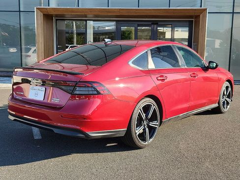 Used 2023 Honda Accord Sport image 6