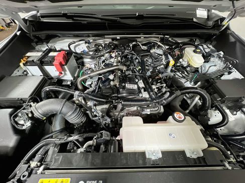 Certified 2025 Toyota 4Runner TRD Off-Road Premium AWD/4WD image 26