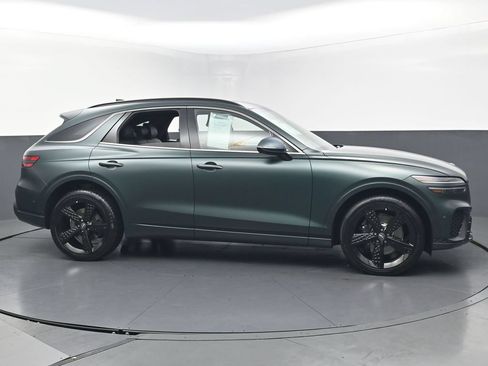 Used 2024 Genesis GV70 3.5T Sport w/ Sport Advanced Package AWD/4WD image 6