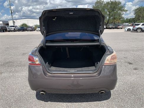 Used 2015 Nissan Altima 2.5 SV w/ Convenience Package image 13