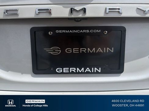 Used 2020 Toyota Camry XSE FWD image 8
