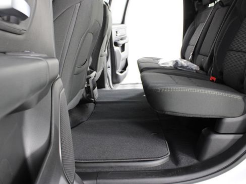 New 2026 RAM 1500 Express AWD/4WD image 16