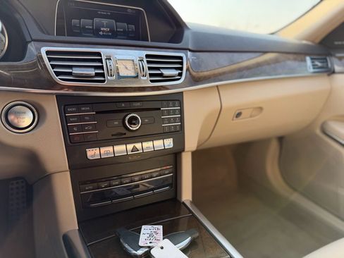 Used 2016 Mercedes-Benz E 350 4MATIC Sedan image 24